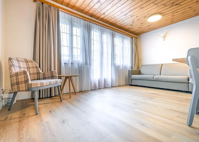 First Apartment - Aare Jungfrau Ag